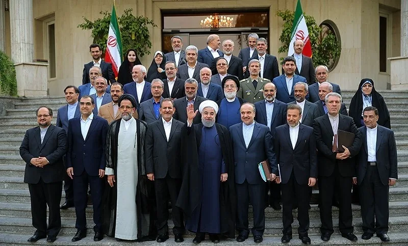 First_cabinet_picture_of_Rouhani_II_government