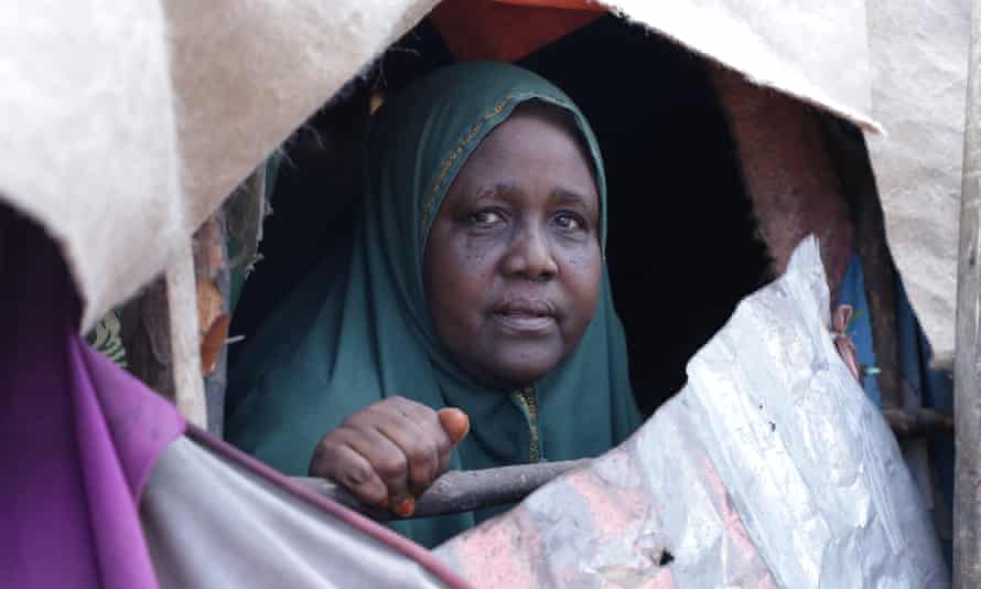 فادومو علي محمد.. أحد سكان مخيم للنازحين داخليًا في الصومال
