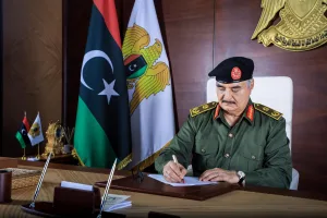 ليبيا.. هل ينقلب حفتر على مخرجات الحوار السياسي؟