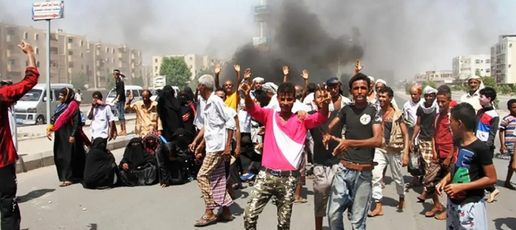 من المظاهرات الشعبية في اليمن احتجاجًا على تردي الوضع الاقتصادي