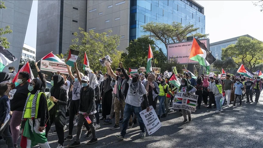 مظاهرة تضامنية في مدينة جوهانسبورغ ضد العدوان الإسرائيلي على الشعب الفلسطيني في مايو/ أيار 2021