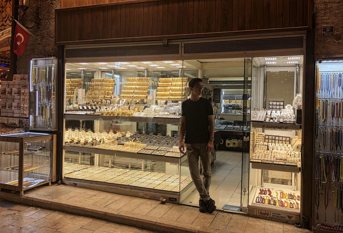 Grand Bazaar Istanbul jewellers empty top pic Ece Goksedef MEE