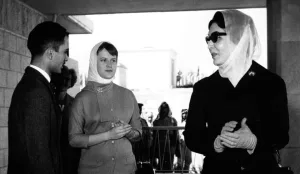 “ملف الملكة”: كيف وصل الموساد إلى والدة عاهل الأردن الراحل الملك حسين