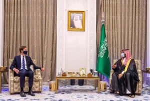 “الكراهية التي يثيرها” هي معضلة ماركون الأكبر في الانتخابات