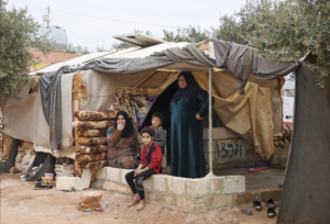 “هذه الخيمة ليست حنونة”.. رمضان جديد على أهل المخيمات