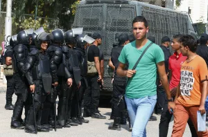 الحرية الأكاديمية في مصر: كيف يخنق النظام الأساتذة والطلبة؟