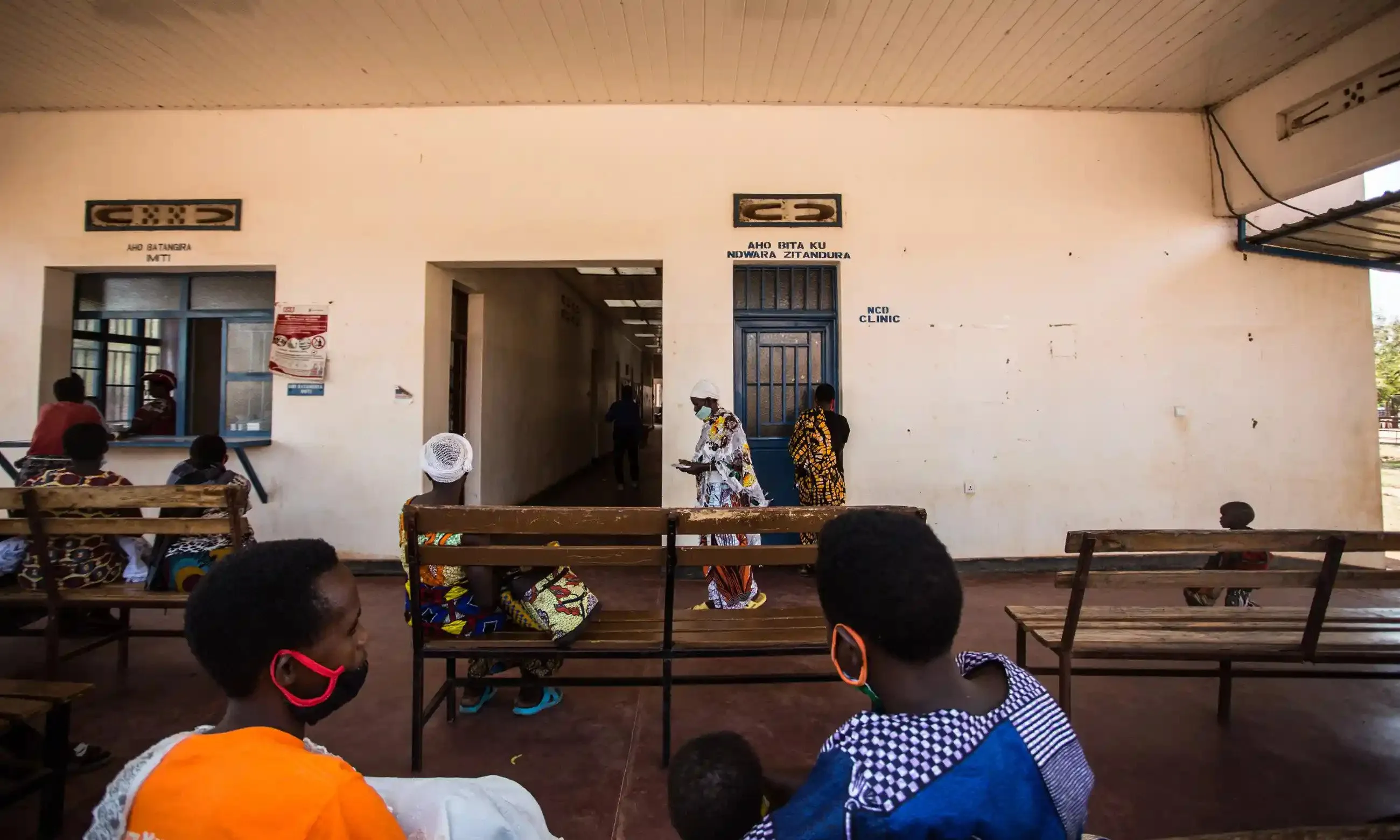 يستضيف مركز الانتقال في غاشورا لاجئين أفارقة بانتظار الحصول على اللجوء أو التوطين في أي مكان آخر