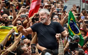 لولا دا سيلفا.. يضرب اليمين ويتعهد بإعادة البلاد إلى مكانتها