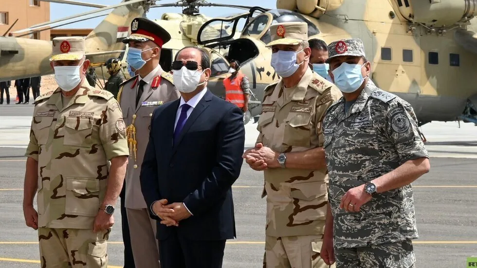 السيسي والجيش