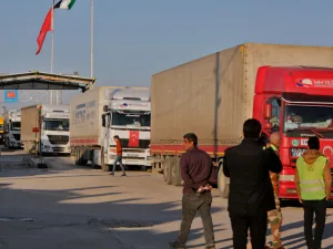 المساعدات الأممية.. بازار سياسي على حساب منكوبي شمال سوريا