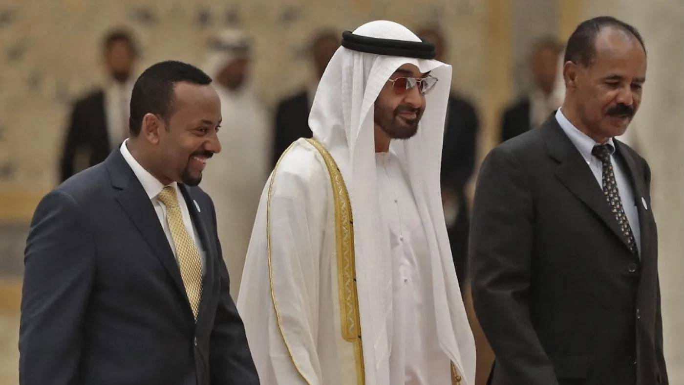 ولي عهد دبي محمد بن زايد مع رئيس وزراء إثيوبيا آبي أحمد ورئيس أريتريا أسياس أفورقي.