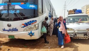 ضغوط الحياة تلاحق الفارّين من حرب الخرطوم في المدن الآمنة