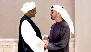 50 شحنة سلاح للدعم السريع.. هل يردّ الجيش السوداني على أبوظبي؟