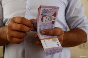 نظام الأسد يشدد قبضته على سوق الصرافة والنقد الأجنبي