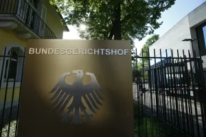 ألمانيا.. هل بات الانتماء لفصائل الثورة السورية جريمة؟