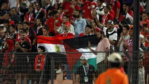 فلسطين كانت دومًا معشوقة جماهير الكرة المصرية.. كيف تحوّل التضامن معها إلى مزايدة؟