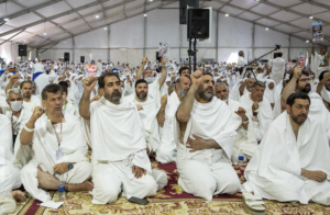 مراسم البراءة.. كيف تستغل إيران موسم الحج لبث دعايتها السياسية؟