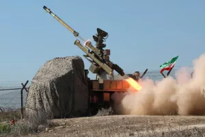 تحشيد وتحشيد مضاد.. المنطقة تتأهب بانتظار الردّ الإيراني