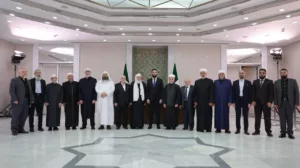 الرفاعي رئيسًا وهيئة من 15 عالمًا.. من هم أعضاء مجلس الإفتاء السوري الجديد؟