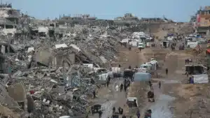 تطويق وزحف تدريجي: غزة تُنتزع شبرًا شبرًا أمام أعين العالم