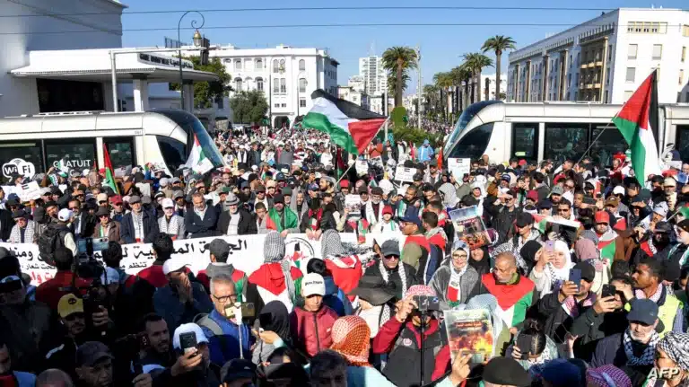 فلسطين في الشارع المغربي: التزام يتجاوز الحسابات السياسية