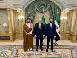 رفع العقوبات عن سوريا: تحوّل استراتيجي أم صفقة بثمن سياسي؟