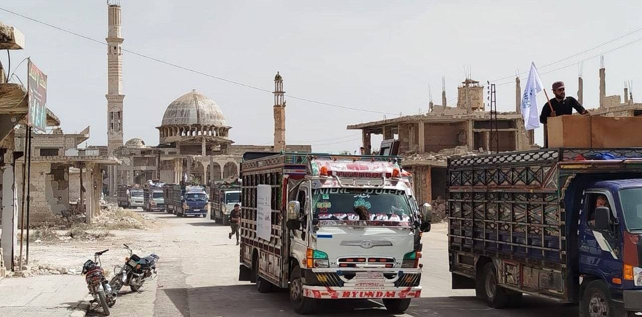 حملات شعبية تعيد الحياة لسوريا.. حين يُصبح المجتمع فريق إنقاذ 25 نون بوست
