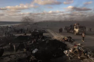 مفاوضات تهدئة غزة تنطلق: فرصة حقيقية أم مناورة إسرائيلية؟