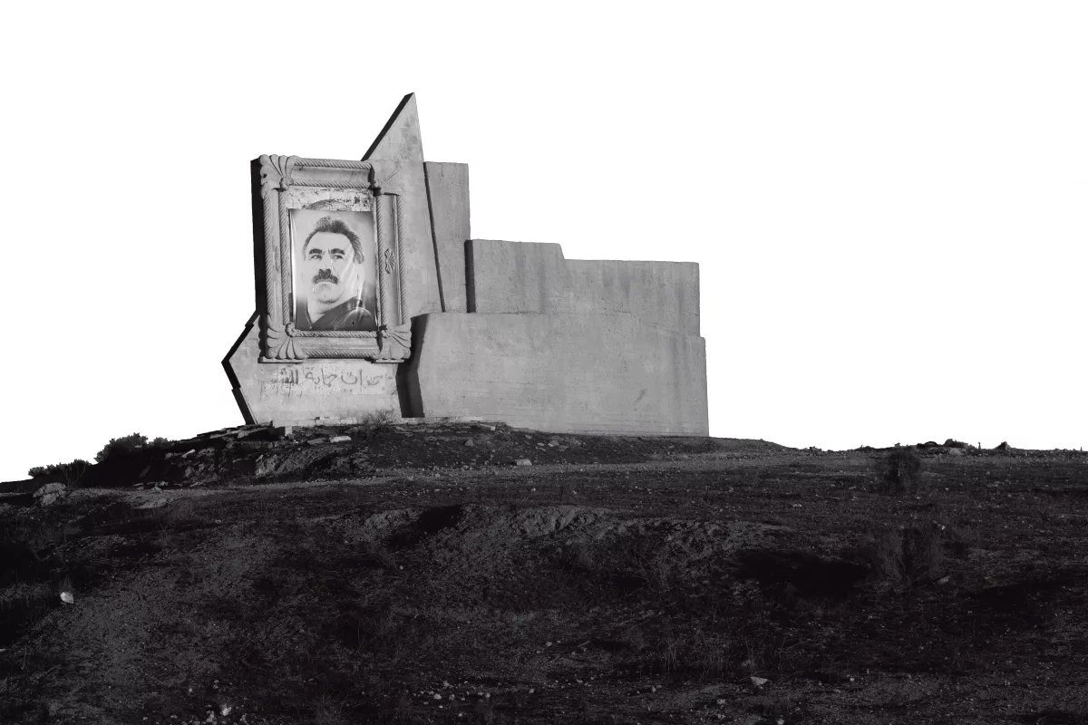 قصة "آبو".. تحولات عبد الله أوجلان من حلم الدولة إلى سجن الجزيرة 28 نون بوست