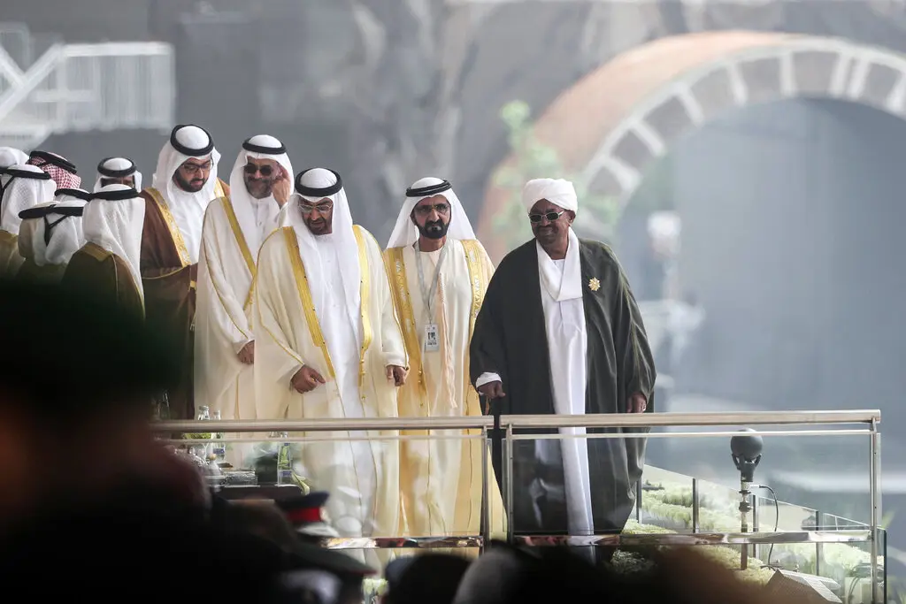 منصور بن زايد.. الشيخ الذي غزا عالم كرة القدم وموّل أمراء الحرب 29 نون بوست