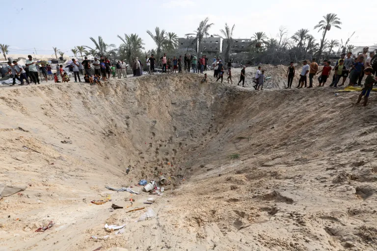 أمازون أبرمت صفقات مع صانعي أسلحة إسرائيليين في ذروة حرب الإبادة 22 نون بوست