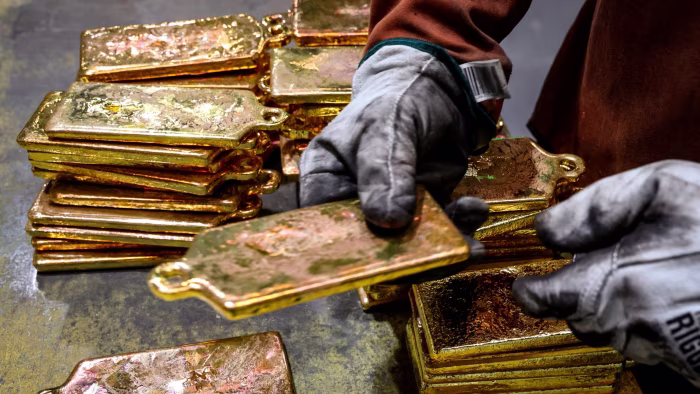 لماذا يرتفع الذهب بهذا الجنون؟ 23 نون بوست