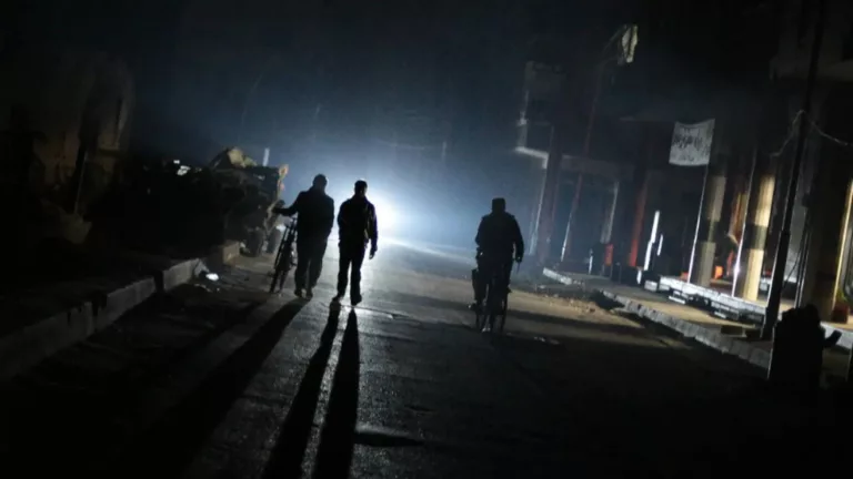 رفع أسعار الكهرباء في سوريا: من أزمة الانقطاع إلى عبء الفاتورة