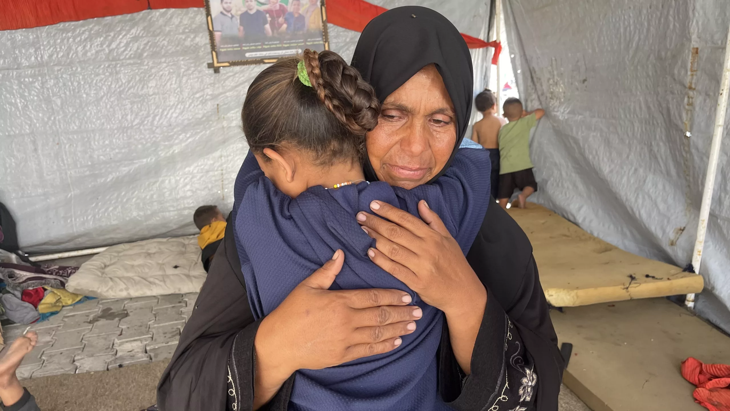 من يُعيل أيتام الحرب في غزة؟ 25 نون بوست