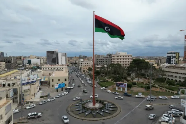 نجحت النخبة السياسية والعسكرية الليبية ببراعة لافتة في تدجين المجتمع الدولي