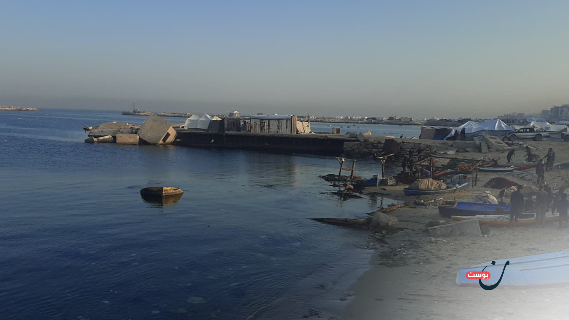 "أرواحنا على كفوفنا": يوميات الصيادين في ميناء غزة المدمر 23 نون بوست