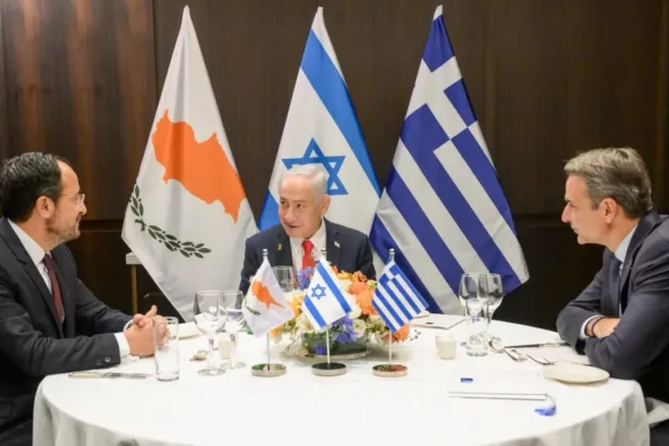 تعود جذور الشراكة الثلاثية بين "إسرائيل" واليونان وقبرص إلى أكثر من عقد مضى