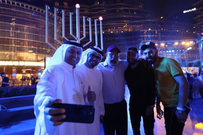 الجالية اليهودية في الإمارات تتوارى عن الأنظار في أعقاب حرب غزة 22 نون بوست