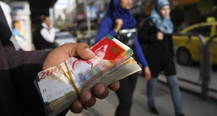 قوانين التجارة الإلكترونية تحاصر جيوب الفلسطينيين وأمنهم 22 نون بوست