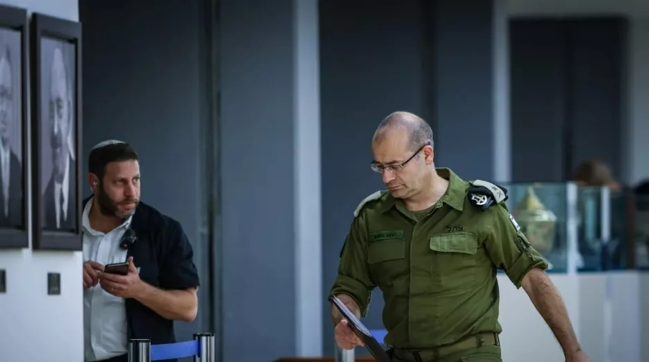 غوفمان يؤيد إبقاء مسؤولية جيش الاحتلال عن الأمن والإدارة في قطاع غزة