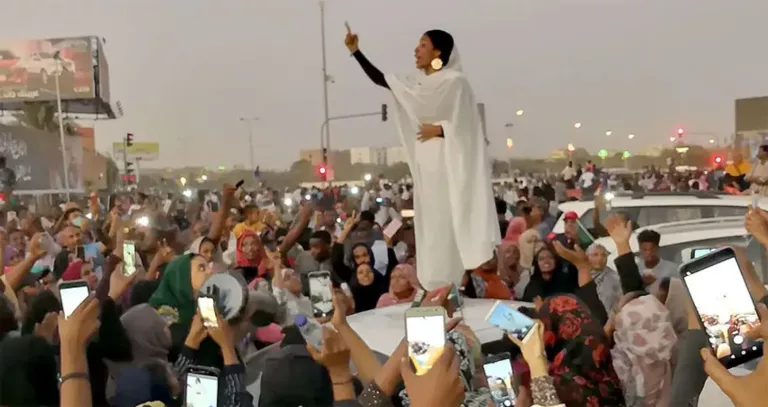 7 سنوات على الحلم.. السودان من ثورة ديسمبر إلى حرب الجنرالات