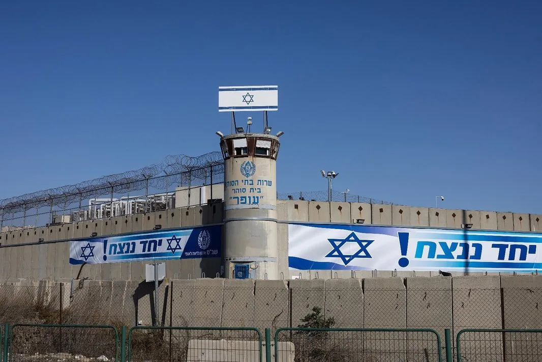 "لا أستطيع مساعدة موكليّ": المهمة المستحيلة لتمثيل المعتقلين الفلسطينيين 22 نون بوست