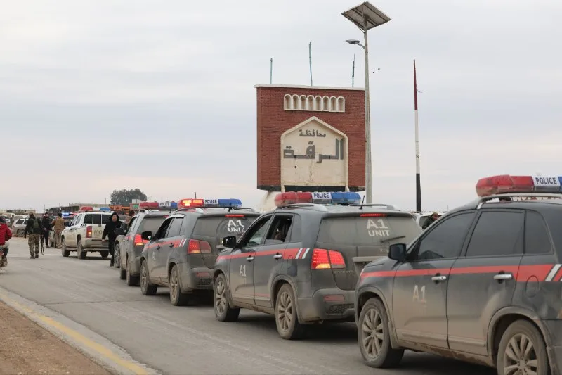 نظرة عن كثب.. كيف ولماذا انهارت "قسد" بهذه السرعة؟ 23 نون بوست