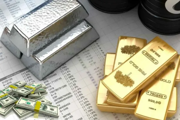 بلغ الذهب ذروته التاريخية قرب 5594 دولارًا للأونصة في منتصف الأسبوع قبل أن يهوي فجأة