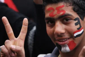 حلم لم يكتمل ولم يمت.. ماذا تعني ثورة يناير لمن لم يعشها؟