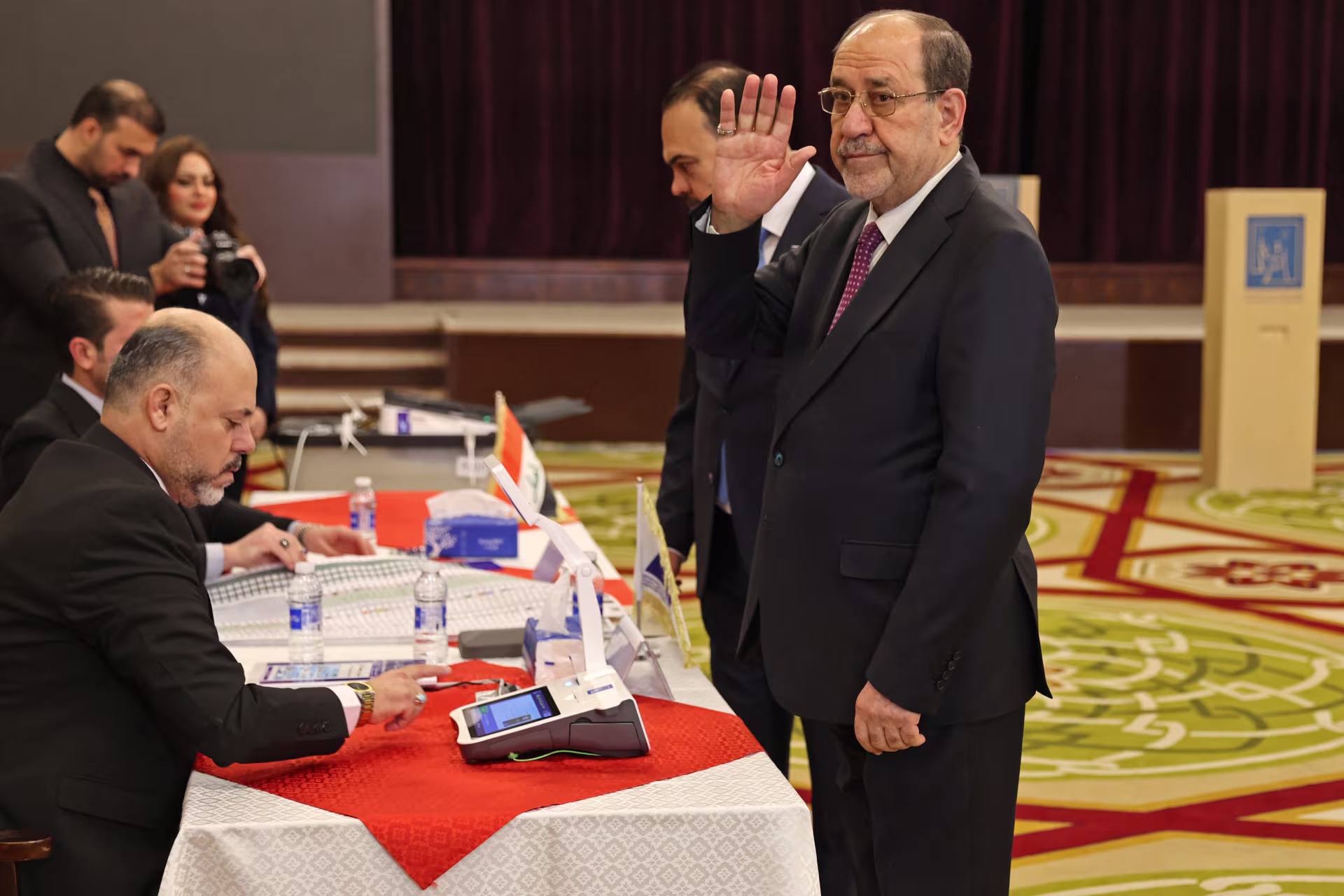 يمثّل ترشيح نوري المالكي عودة بعد غياب دام 12 عامًا عن المنصب التنفيذي الأول