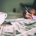 اقتصاد الاشتراك يحول نموذج الأعمال من بيع المنتجات والخدمات لمرة واحدة إلى تقديمها عبر اشتراكات دورية متجددة