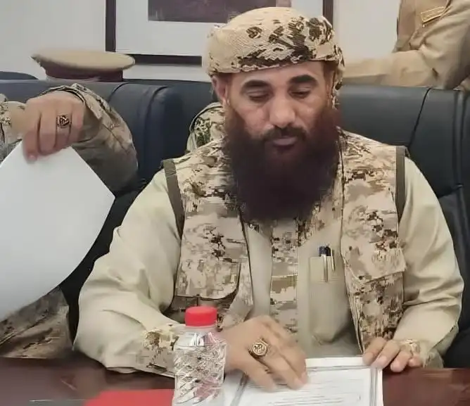 عدن بعد طرد الإمارات: تفجير مفخخ يضع الحكومة الشرعية أمام أول اختبار أمني 22 نون بوست