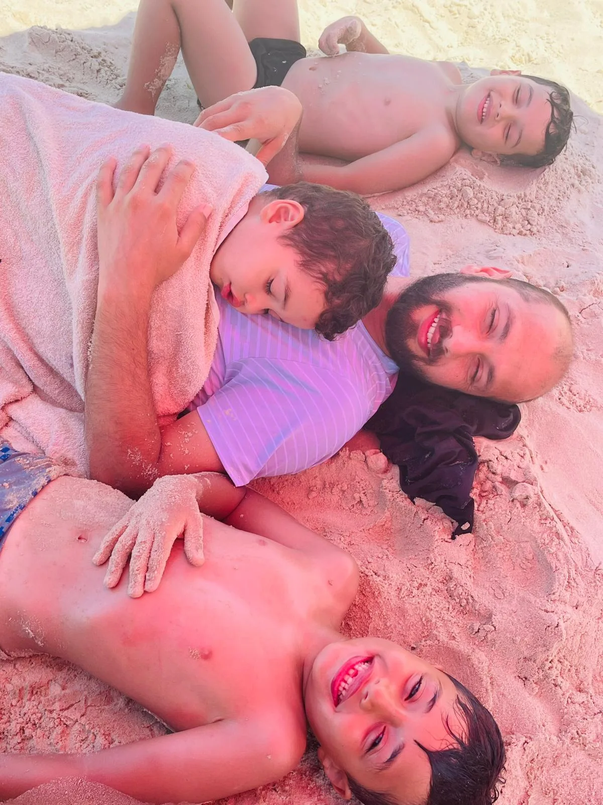 الأرامل والأيتام.. الوجه الأكثر دوامًا للحرب على غزة 22 نون بوست