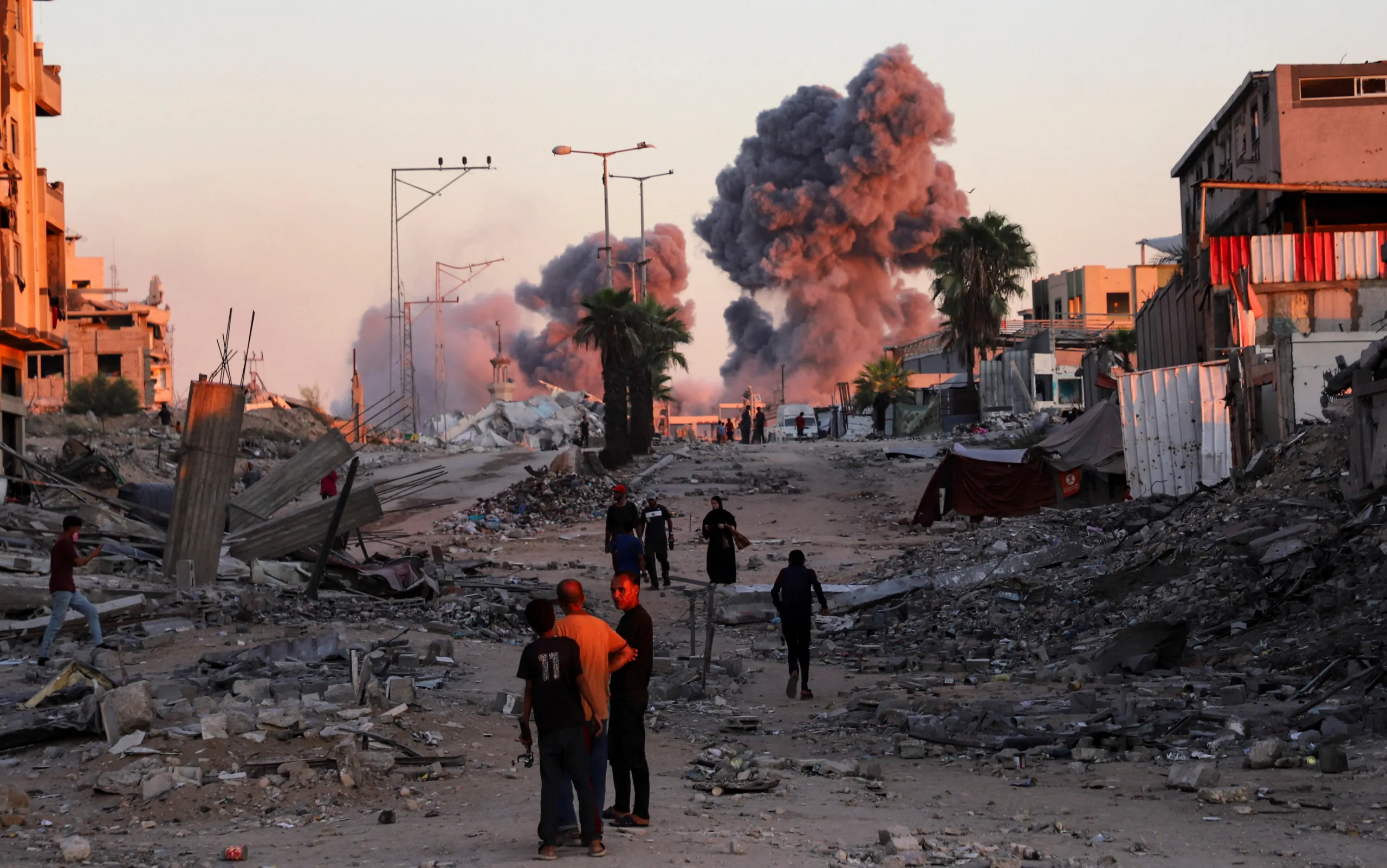 على خط النار.. هل يكون 2026 أكثر عنفًا؟ 23 نون بوست